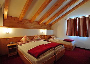 3 stars Hotels in Canazei (***) in Canazei - Tripla - Photo ID 171