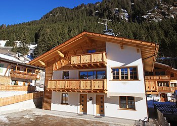 Apartments in Canazei Canazei: Casa Dino - Dino Davarda