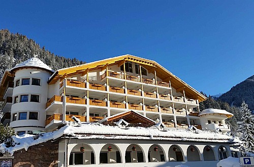 Hotel 4 stelle a Canazei (****) Canazei: Césa Tyrol
