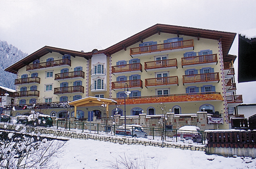 Hotel 3 stelle Superior a Canazei (***S) Canazei: Albergo Alla Rosa