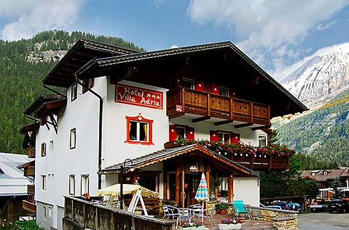 3 stars Hotels in Canazei (***) Canazei: Albergo Villa Adria