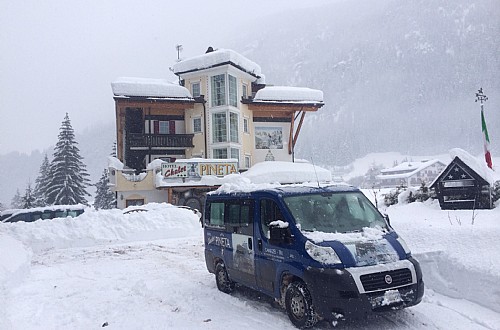 Hotel 3 stelle a Canazei (***) Canazei: Hotel Chalet Pineta