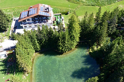 3 stars Hotels in Canazei (***) Canazei: Hotel Chalet Pineta