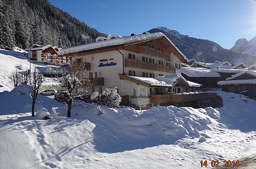 Hotel 3 stelle a Canazei (***) Canazei: Hotel Fiordaliso