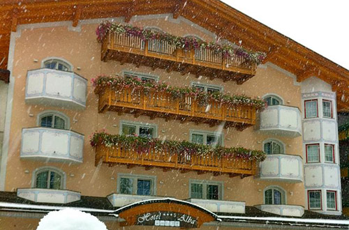 Hotel 3 stelle Superior a Canazei (***S) Alba di Canazei: Hotel Alba Wellness & Beauty