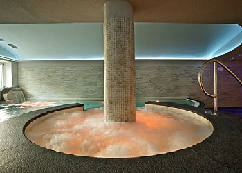 3 stars Superior Hotels in Canazei (***S) in Canazei. Whirpool