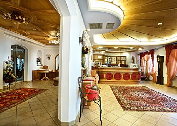 3 stars Superior Hotels in Canazei (***S) in Canazei. Lobby