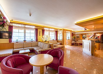 Hotel 3 stelle a Canazei (***) a Canazei. Hall